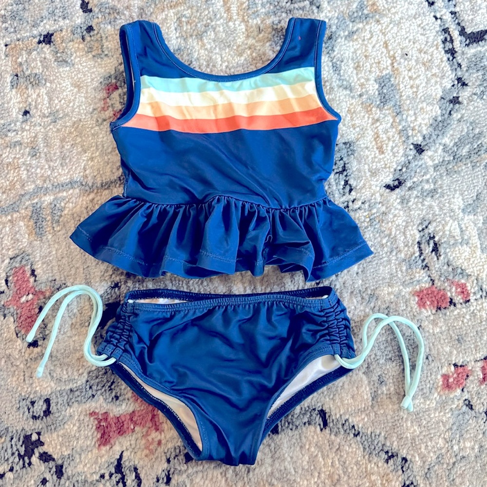 Well dressed wolf Wildling swim